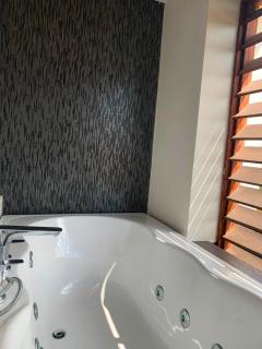 Ultravioleta Boutique Residences - 4