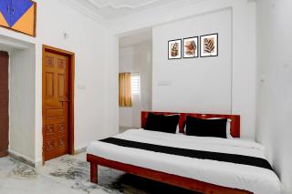 Hotel O V.K Homestay - 9