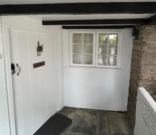 Old Malthouse 2 bedroom cottage in the heart of Padstow with parking - 3