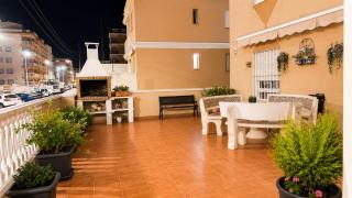 2 bedroom flat 100m from the beach with huge terrace - 8