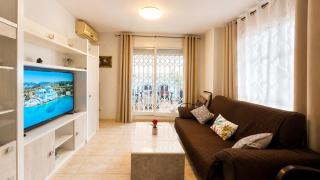 2 bedroom flat 100m from the beach with huge terrace - 6