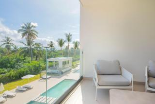 Born | Modern 2BR with Pools and Gym - 0
