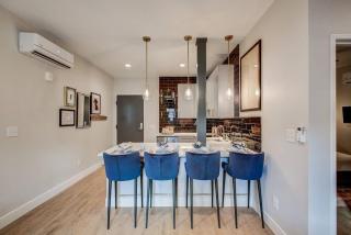 Chic Tennyson St Retreat - Walk to Shops & Cafes - 7