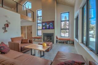 NEW Hot Tub Haven with Panoramic View - Blue River - 5