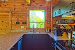 Renovated 6 Bedroom Chalet Hot Tub Near Village - 4