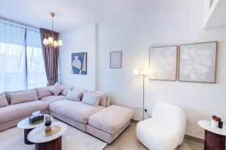 Modern 2BR - Al Raha Vera Escape - Abu Dhabi - 1