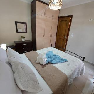 The Mastiha Spot 3 - 6