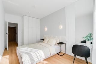 COMFISTAY Koszyka 45 - Modern Apartment with Private Parking - 1