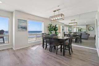 Modern Coastal Escape Breathtaking Ocean - 7