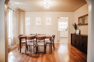 The Downtown Haus | Walking Distance to DT KFalls - 5