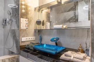 K Spot Apartment Private Spa Tub & Sauna Old Town - Vilnius - 4