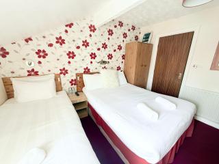 Cherish Lewis Hotel- Hull Road, Blackpool Central - 4