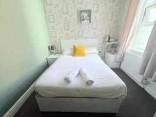 Cherish Lewis Hotel- Hull Road, Blackpool Central - 7