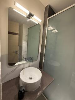 Luxury duplex with pool view in Gurugram stay - 7