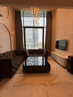 Luxury duplex with pool view in Gurugram stay - 7