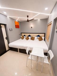 The Bodhi Luxurious stay near Ghat - 7