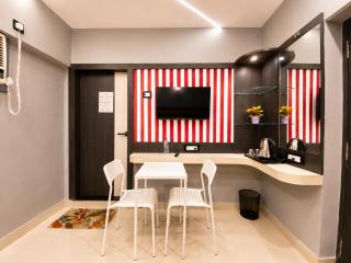 The Bodhi Luxurious stay near Ghat - 4