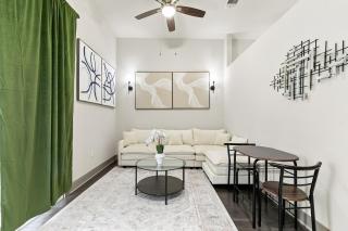 Finest and Premium Richardson CityLine Unit One bed One bath - 5