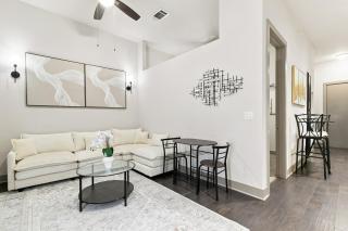 Finest and Premium Richardson CityLine Unit One bed One bath - 1