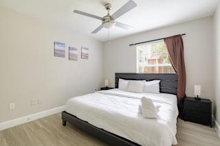 Coral 1Bed 1Bath facing NRG Free Parking and Pool - 6
