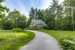 Deck & Fire Pit: Cottage Near Monadnock State Park - 7
