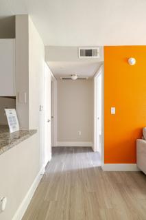 Coral 1Bed 1Bath facing NRG Free Parking and Pool - 1