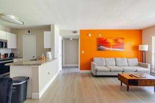 Coral 1Bed 1Bath facing NRG Free Parking and Pool - 4
