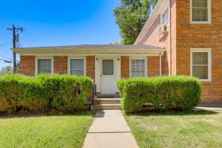 Close to Hospitals! Centrally Located Pueblo Condo - 8