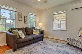 Close to Hospitals! Centrally Located Pueblo Condo - 7