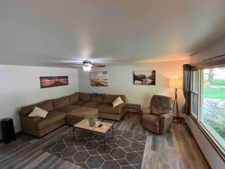 Updated ranch close to Lambeau, Resch, & Titletown - 0