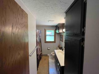 Updated ranch close to Lambeau, Resch, & Titletown - 2