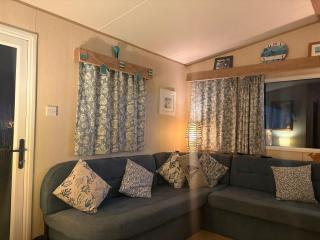 Caravan 222 - 1