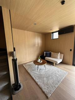 5 Mile Villa Close to Airport Mall - 8
