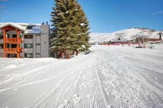 Snow Flower 030 by Park City Lodging - 7