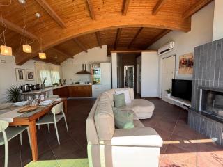 Almond Vista, Lucca Roof Garden - 4