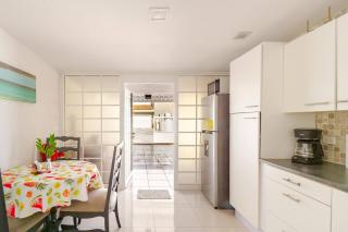 10 min walk from the Beach - 4