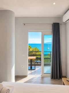 Geni Sea View Rooms - Saranda - 9