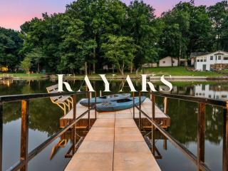 Cape Hamilton | Game Room, Hot Tub, Lakefront - 8