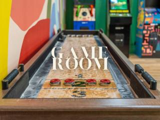 Cape Hamilton | Game Room, Hot Tub, Lakefront - 5