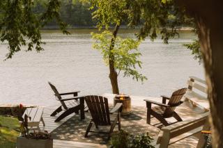 Serenity Sunset Lake House - 0