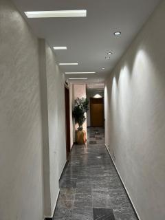 Comfort & Elegance - 9