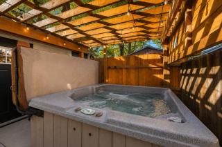 Old Town Retreat with Hot Tub - Steps from CSU! - 6