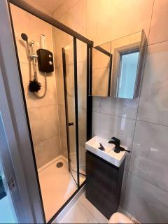 Modern Studio Apartment for 2 Near Brixton, Clapham andCentral London - 4
