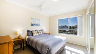 Breakers Block 1 Unit 11 - Yamba - 4