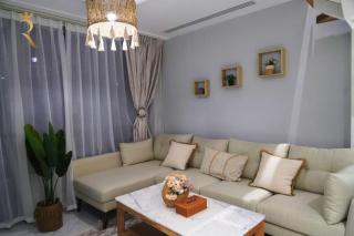 Elegant 2BR Jade Serenity in Masdar City Retreat - 0