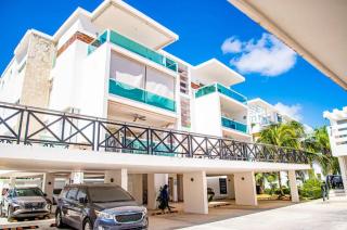 Costa Hermosa E-102 apartment in Punta Cana , pool, gym, wifi, footsteps to the beach, - 6