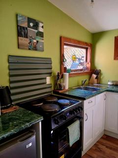 Quaint Country Cottage - 6