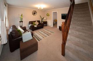 3-Bed Westhoughton M61 Parking - 3