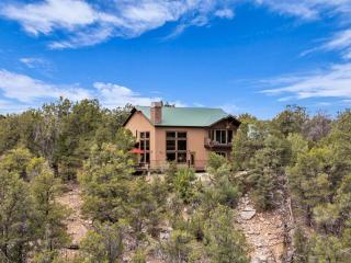 Rustic Pine- Secluded Mountain Retreat Near Zion National Park - 2