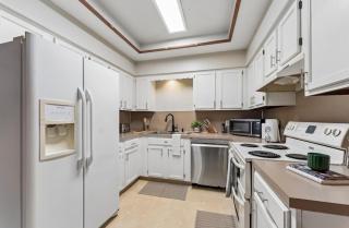 Spacious Family Home in Omaha - 4